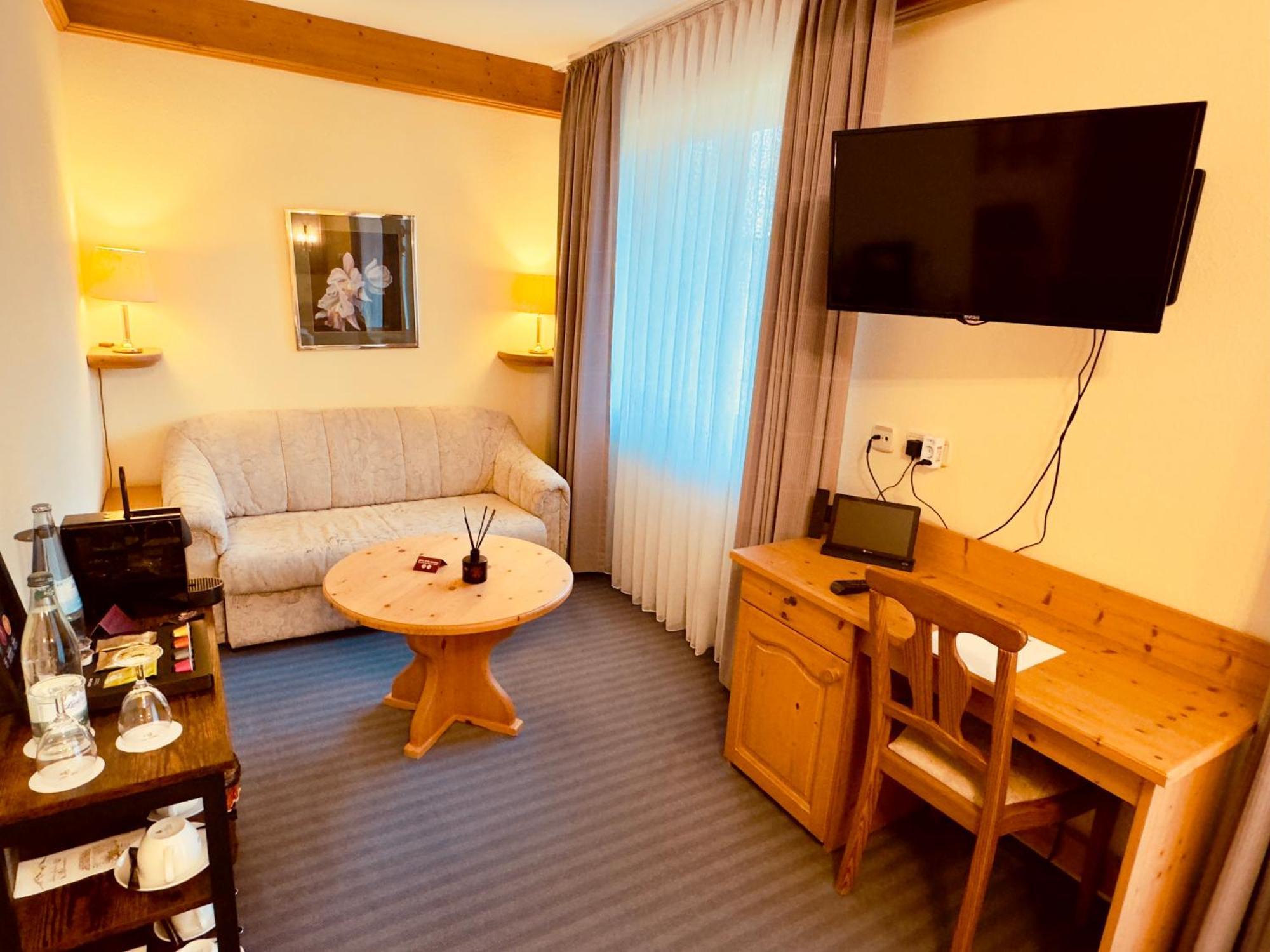 Hotel Restaurant Adler Stube Münstertal Eksteriør bilde