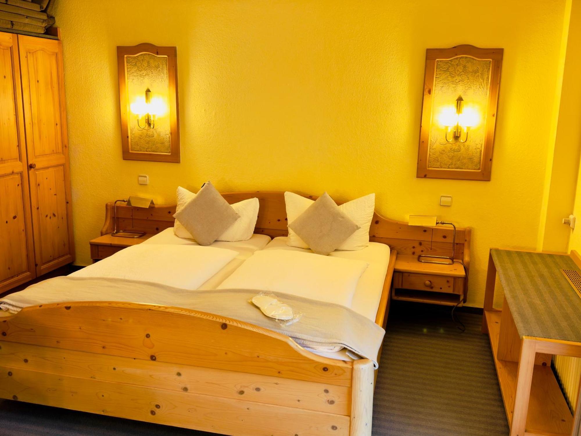 Hotel Restaurant Adler Stube Münstertal Eksteriør bilde